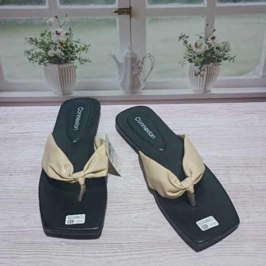 Sandal Japit Connexion Sendal pita Jepit cewek Branded Matahari