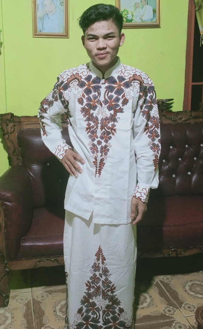 Stelan Clana Sarung Dan Koko Batik Solo Modern Lengan Panjang Dan Pendek Ahwan Putih