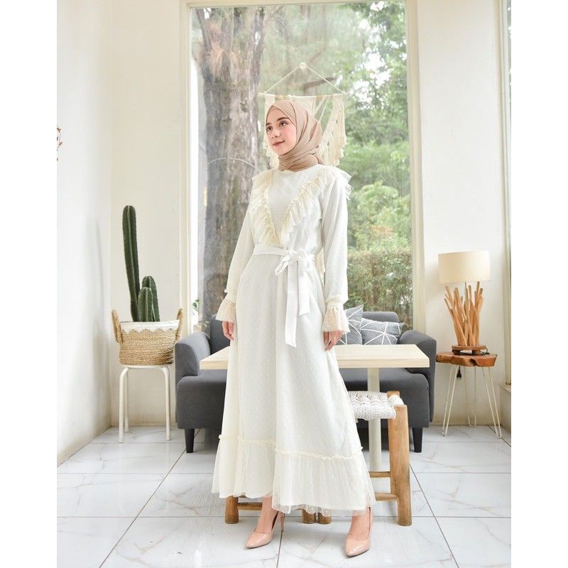 Gamis putih brukat - gamis brukat kekininan model terbaru - gamis brukat wanita dewasa - gamis konda
