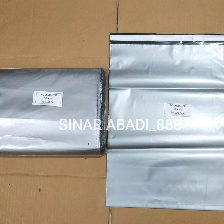 

Plastik Packing Polymailer silver dan hitam Uk 40x50 (50 pcs) / 35x45 (50 pcs) / 30x40 (100pcs) / 25x35 (100 pcs) / 20x30 (100pcs) / 17x30 (100pcs) / 15x25 (100pcs) Plastik Packing Lem Silver / Packing Lem Hitam, Plastik Olshop