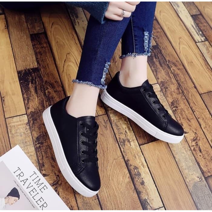 Sepatu Kets Wanita Sepatu Sekolah Hitam Polos