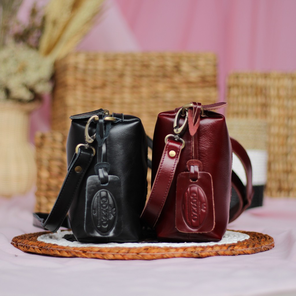 TAS SELEMPANG WANITA KULIT ASLI MINI QUEEN MAROON / FREE GRAVIR NAMA