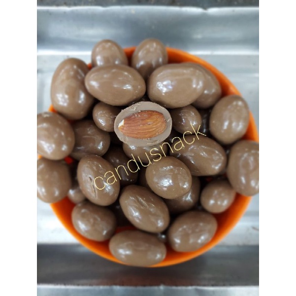 

coklat delfie almond 100gr