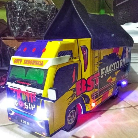 TRUK OLENG ANTI GOSIP MINIATUR TRUK LAMPU TERPAL