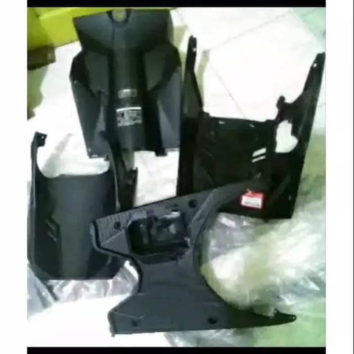 Cover body kasar bagian depan Honda beat fi 2018