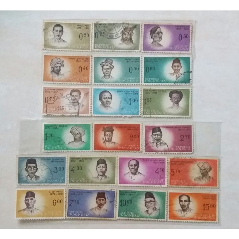

(A) Perangko Indonesia Pahlawan Indonesia Tahun 1961 - 1962 set lengkap - 20pcs