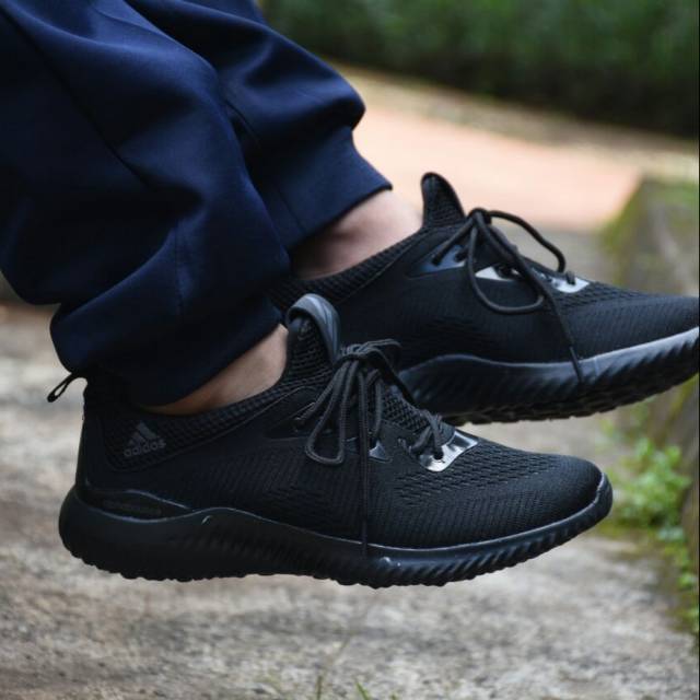 Adidas alphabounce full black impor size 39-44