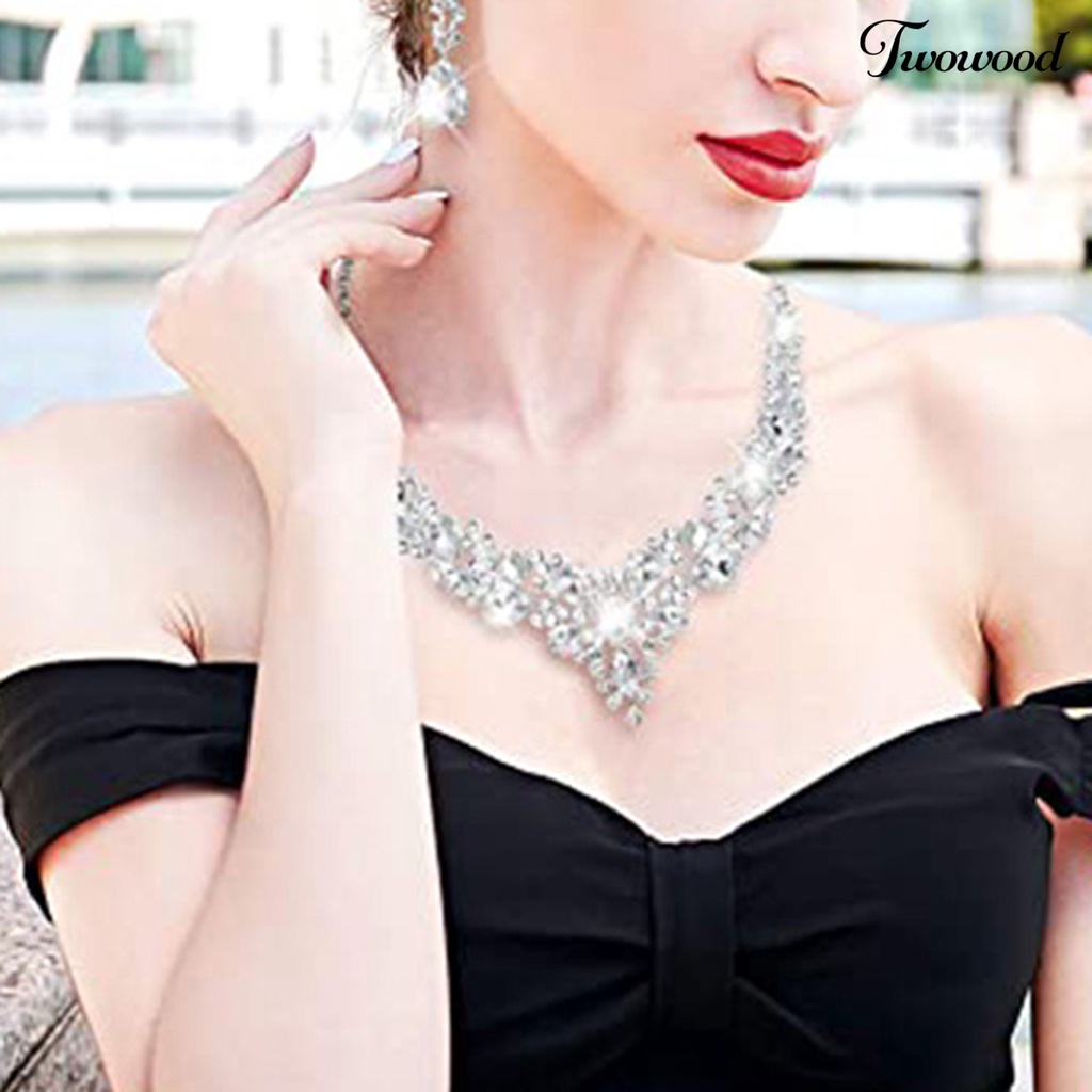 Twowood Alloy Wedding Jewelry Set Hollow Out Lightweight Shiny Rhinestone Necklace Earring Set for Banquet