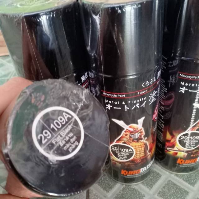 Pilok Pilox Cat Semprot Samurai Paint Kurobushi 400 ml - Hitam &amp; Hitam Doff