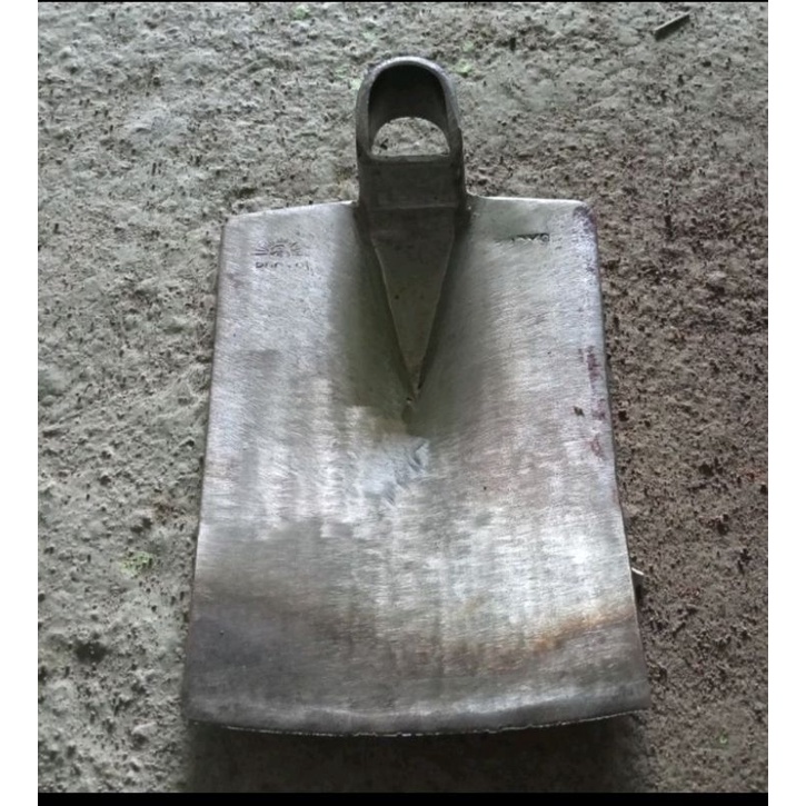 Cangkul sawah sambungan baja