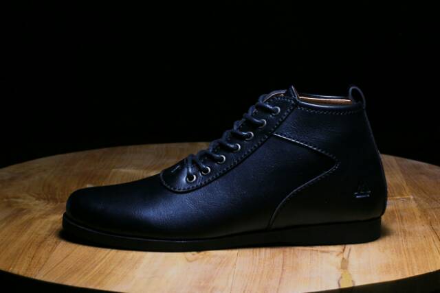 Sepatu boots pria heroes model klasik Sepatu Pantofel Hitam Pria