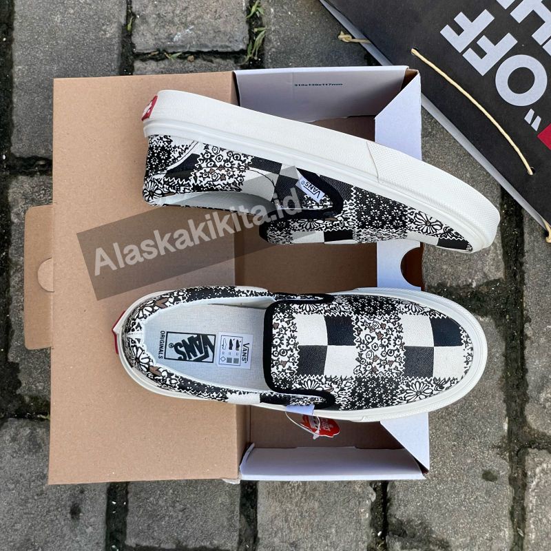 SEPATU IMPORT QUALITY /VANS SLIP ON TERBARU FREE KAOS KAKI
