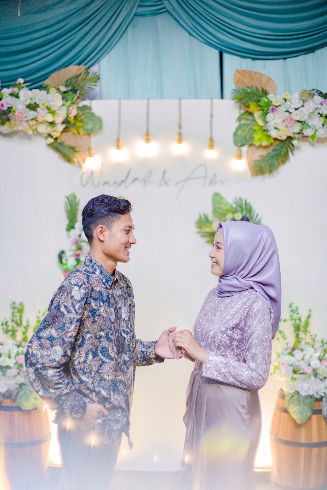 Praja Batik Tridarma - Kemeja Batik Pria Lengan Panjang Multicolor Reguler Fit