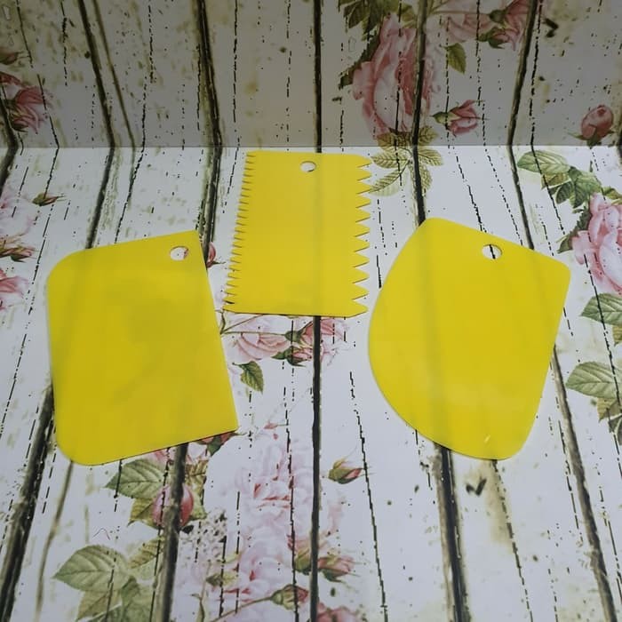 plastic scrapper set 3/ dough cutter and scraper / pisau potong adonan kue