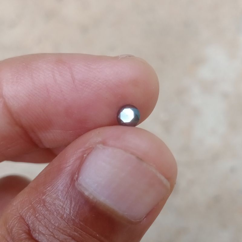 natural black diamond atau berlian hitam asli Eropa 0,20 ct (ukuran gugur 5)