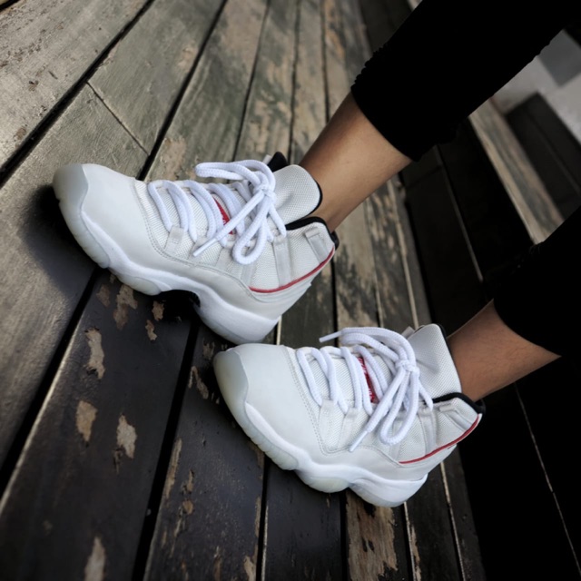 NIKE AIR JORDAN 11 Platinum Tint ORIGINAL GAK KALENG KALENG