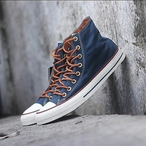 Sepatu Converse Sneakers Pria Wanita Navy Biru Dongker Casual Kets High Tinggi Import Vietnam