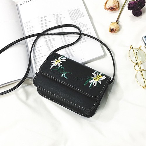 25+ Inspirasi Keren Sling Bag Hitam Polos