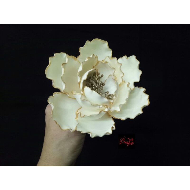 

(407/PPEGP) Gumpaste Flower Sugar Flower/Bunga Gumpaste Peoni List Gold