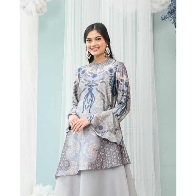 Hailey Tunik Cloud Grey S by. Wearing Klamby