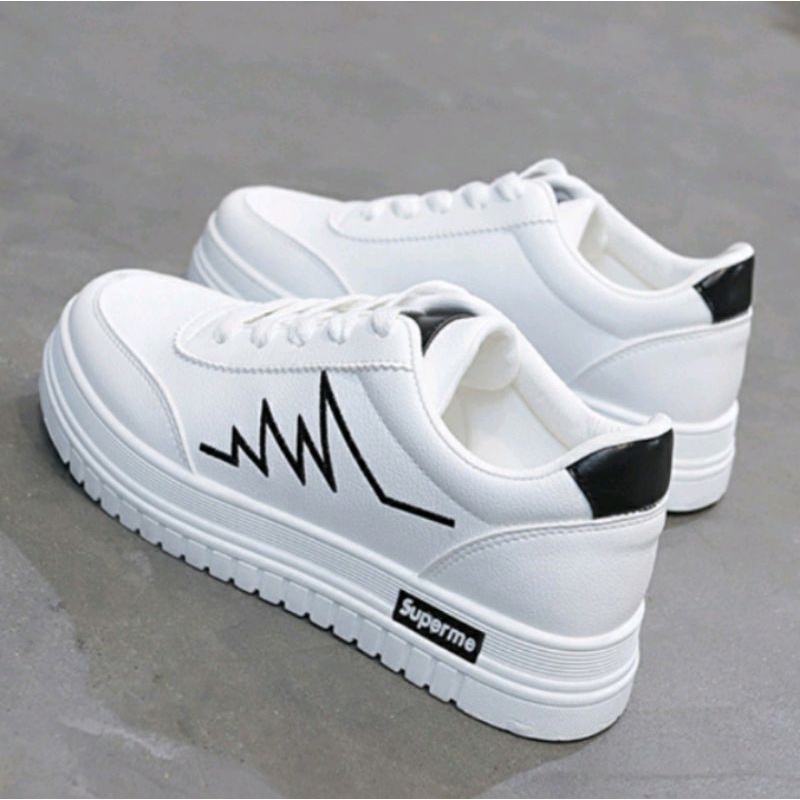 Sepatu sneakers wanita korean style warna putih casual