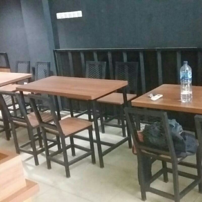 Meja Set Kaki Besi / Meja Cafe / Meja Kursi Senderan