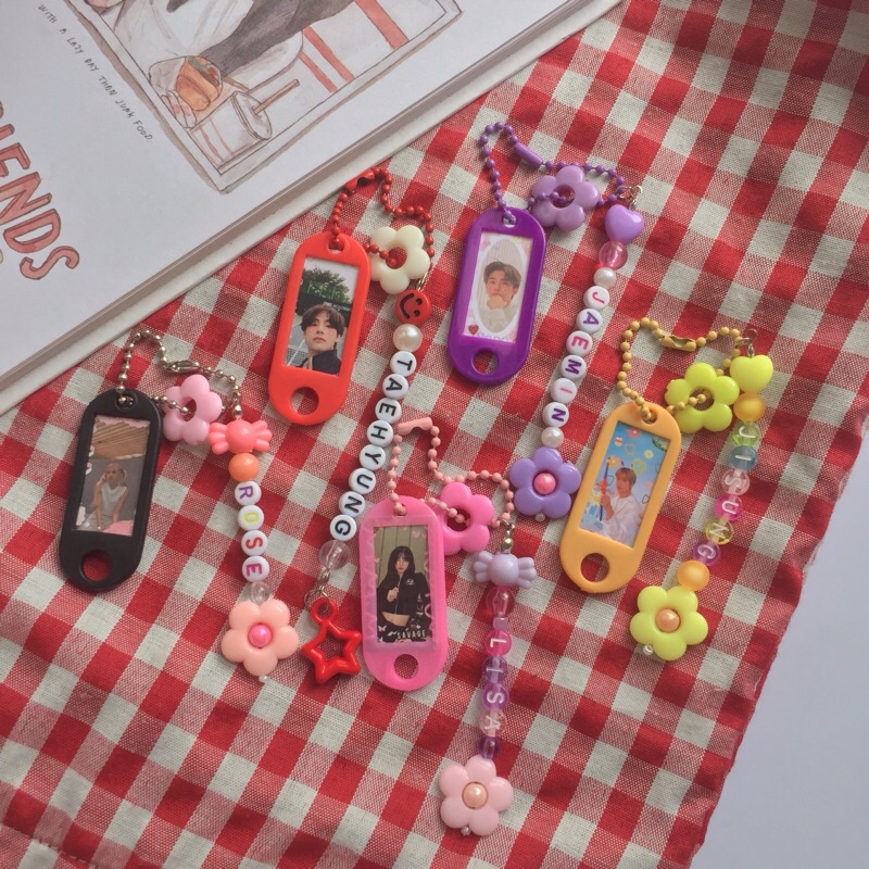 Custom Keychain Kpop idol, beads, manik manik, gantungan kunci keyring, Nct, Bts, Blackpink