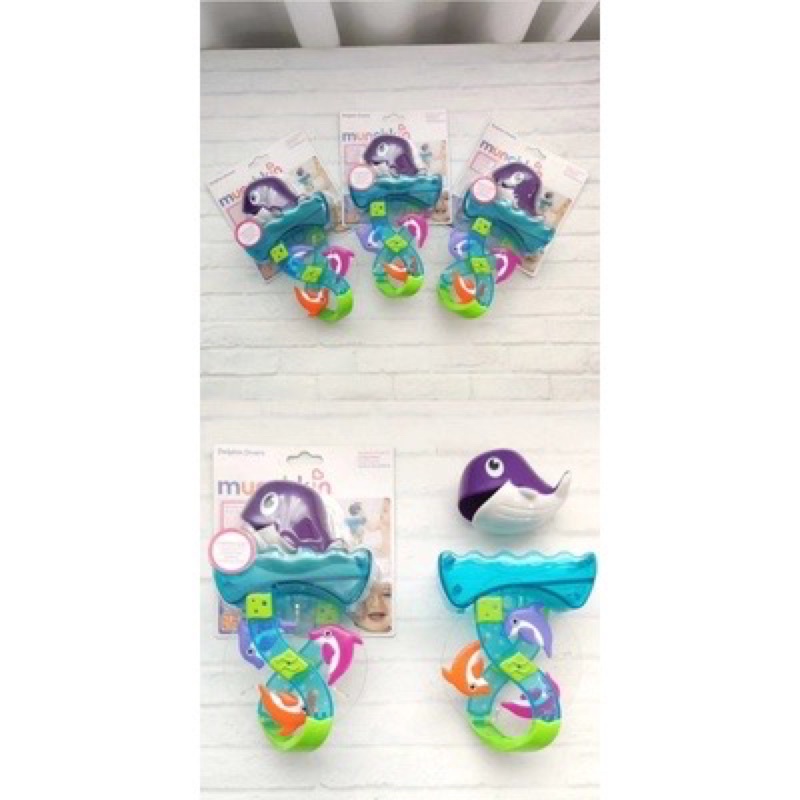 munchkin dolphin divers bath toys mainan mandi anak