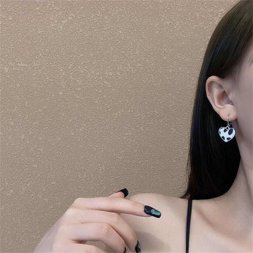 Lily Anting Lucu Pesta Trendi Cinta Hati Fashion Wanita Gadis Hoop Earring