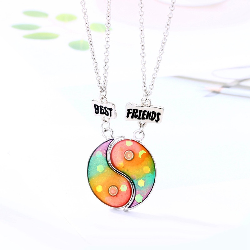 2pcs / Set Kalung Rantai Dengan Liontin Yin Yang Untuk Wanita