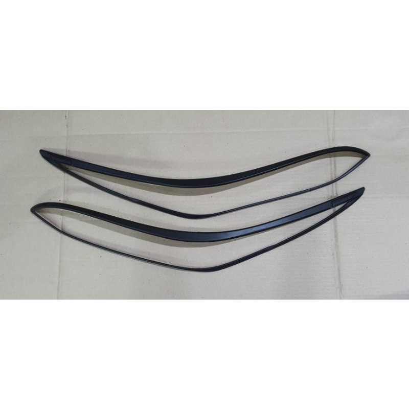 Garnish Depan All New Fortuner 2021 Hitam