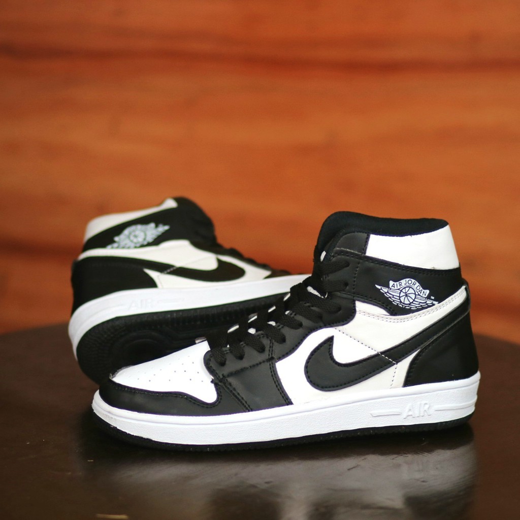 Sepatu Basket Nike Air Jordan 1 Retro High Bisa Buat Outdoor Dn Indoor