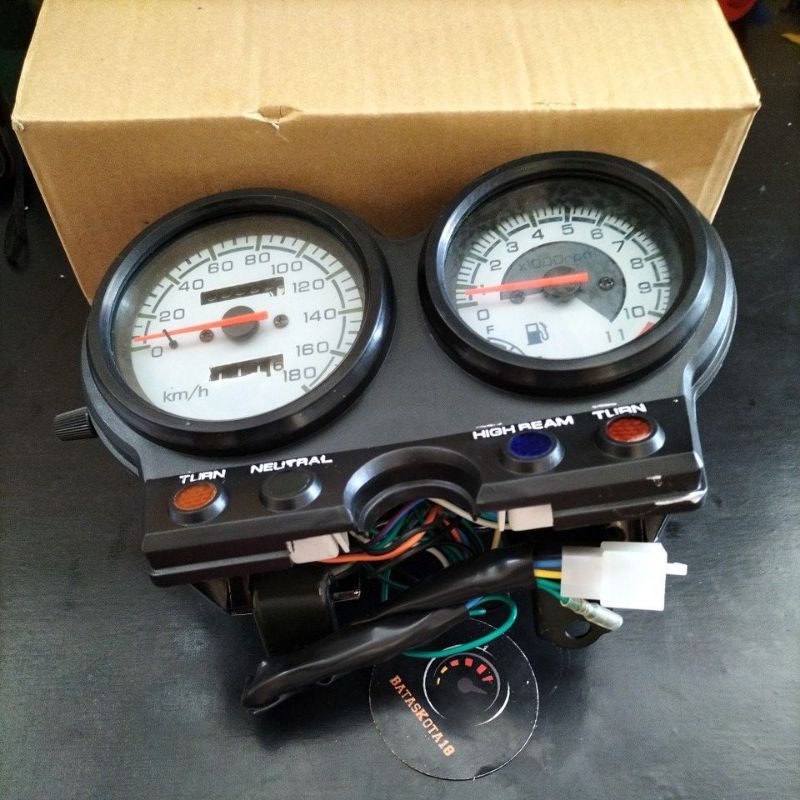 Speedometer kilometer assy tiger new 2007 komplit