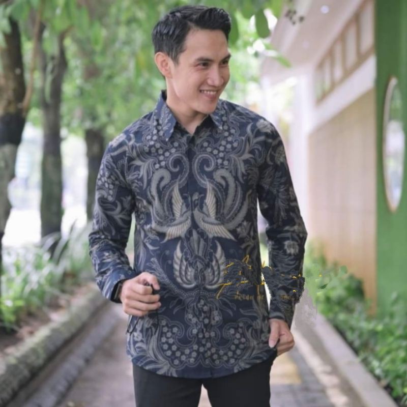 kemeja batik solo trendy