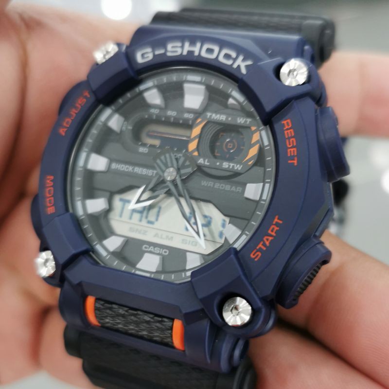 Jam Tangan Pria Casio G-Shock GA-900-2ADR Original