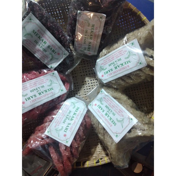 

Rengginang Terasi & Ketan Hitam