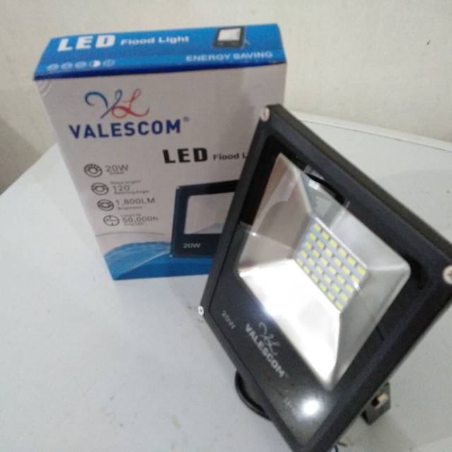 Lampu tembak 20W . Lampu sorot 20w putih . Lampu sorot LED outdoor . Lampu LED tembak