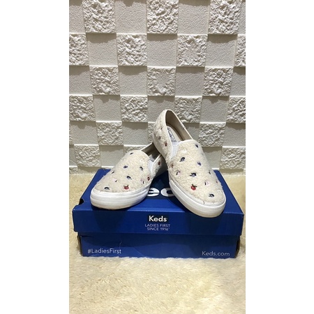 preloved sepatu slip on keds original