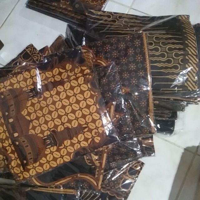 Sajadah Batik Sogan Solo (dikemas Plastik Bening)