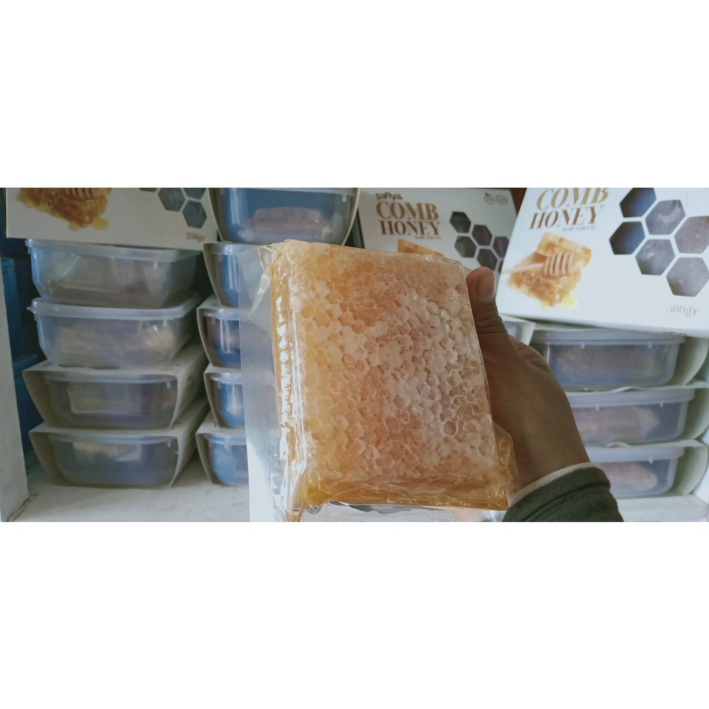 

Madu Sarang Safiya 250gr | Safiya Comb Honey 250gr 100% Natural