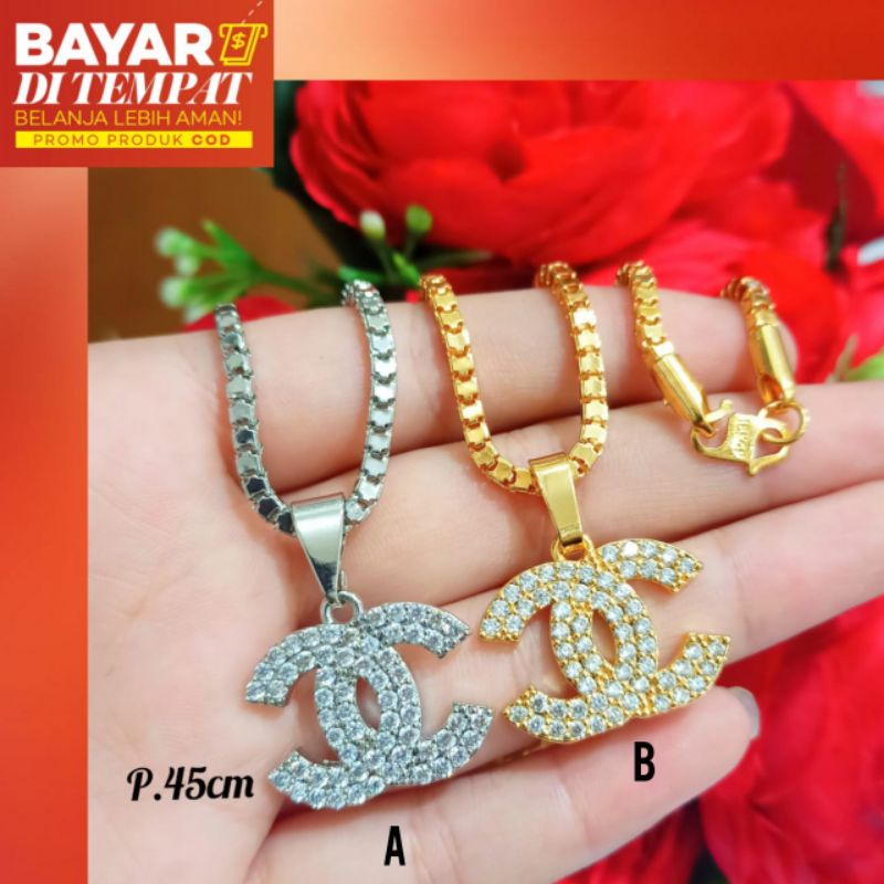 TITANIUM Kalung Dewasa Milano Kaca+Liontin full permata brand tidak karat perhiasan emas Korea