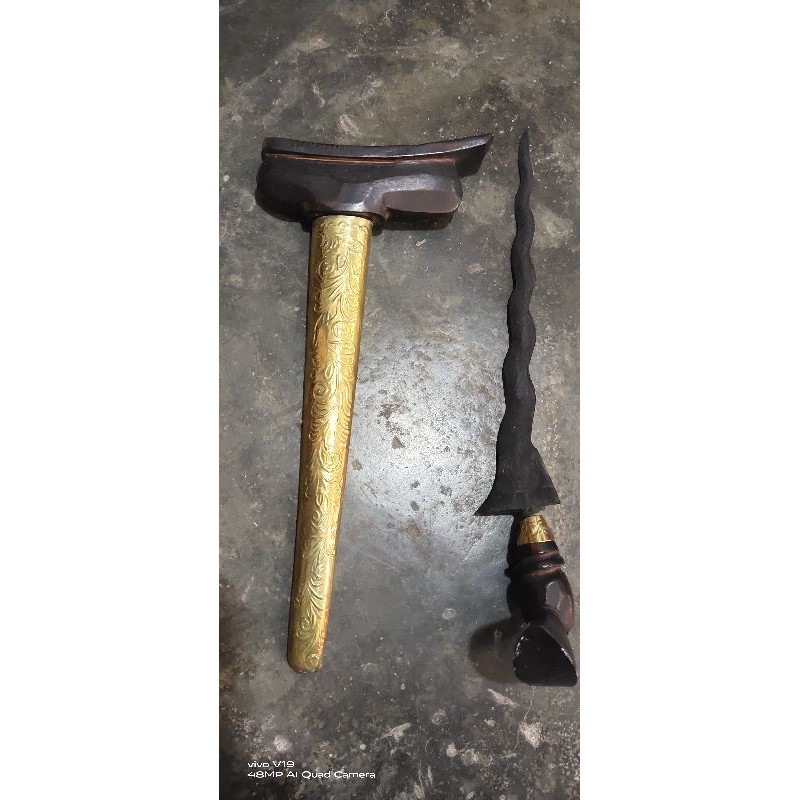 KERIS SARUNG KUNINGAN UPACARA ADAT DAN NIKAHAN KOLEKSI MINANG JAWA