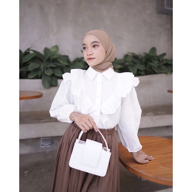 Tq88indonesia Fashionn Blouse Wanita Terbaru / Lelana Wrap Button Ruffle Shirt / Baju Atasan Polos Cewek Lengan Panjang / Blus / Busana Casual Cewek / Ootd / Outfit Kasual Kekinian