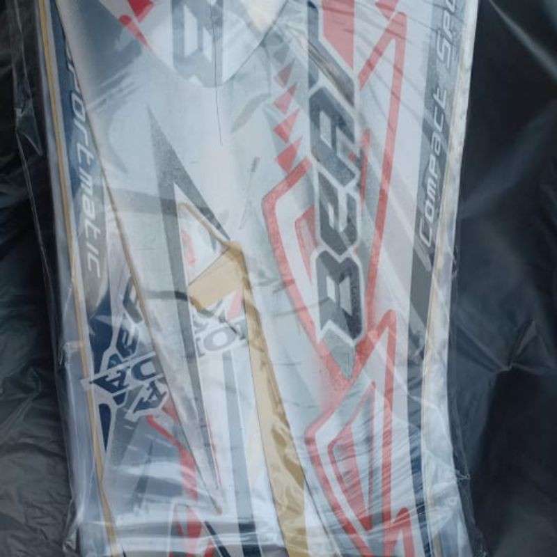 sticker stripping body Beat karbu putih 2010