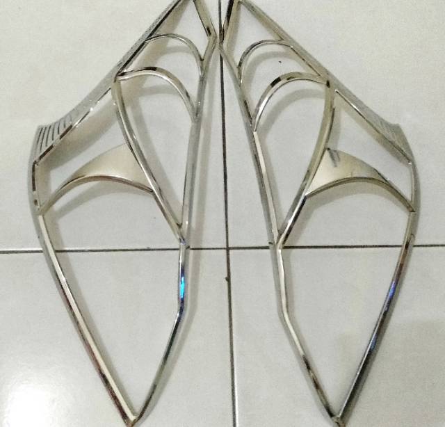 GARNIS LIST LAMPU DEPAN CHROME ALL NEW AVANZA &amp; ALL NEW XENIA 2012-2015