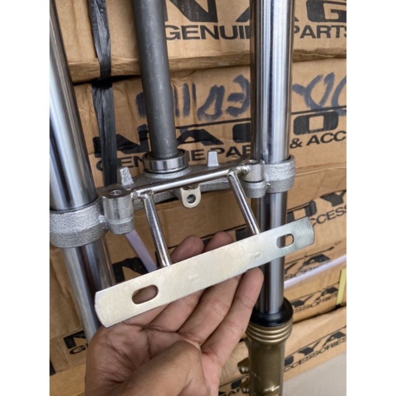 dudukan plat ninja r chrome / pangkon plat nomor depan ninja rr chrome / dudukan plat cb gl megapro 