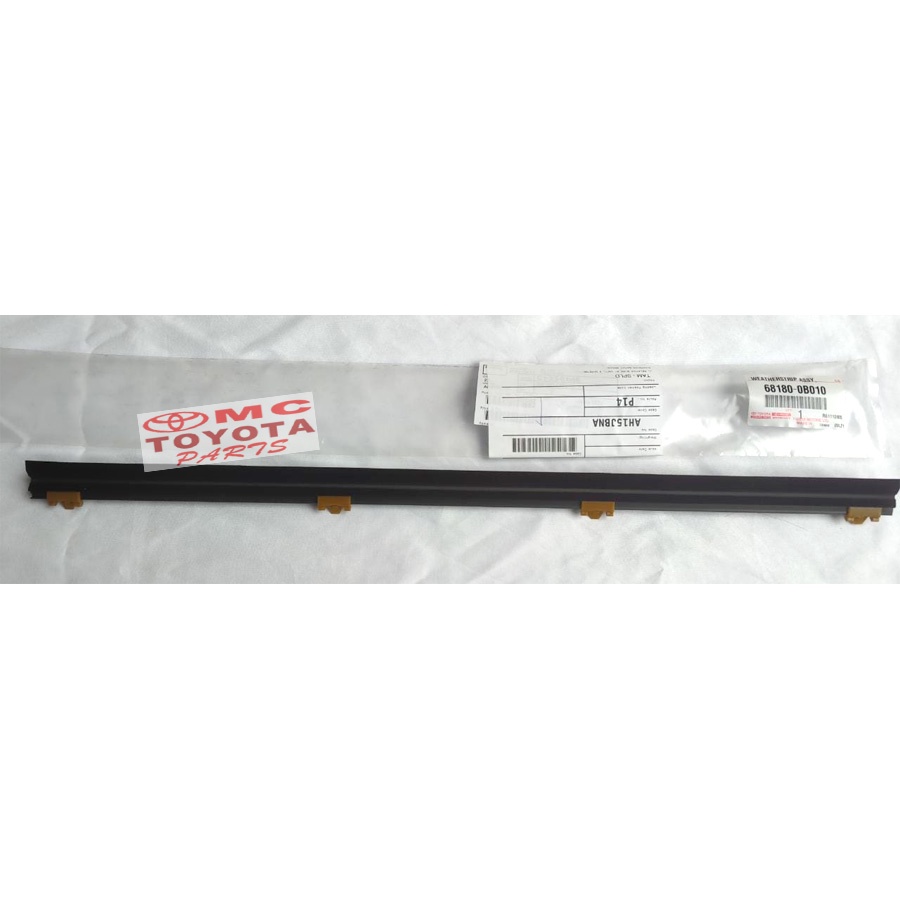 Pelipit Pintu / Karet Kaca Luar Belakang Kijang Kapsul 7K 68180-0B010