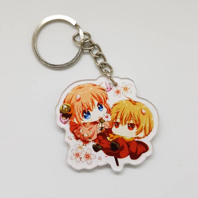 Gantungan kunci anime gintama karakter kagura dan sougo okita.