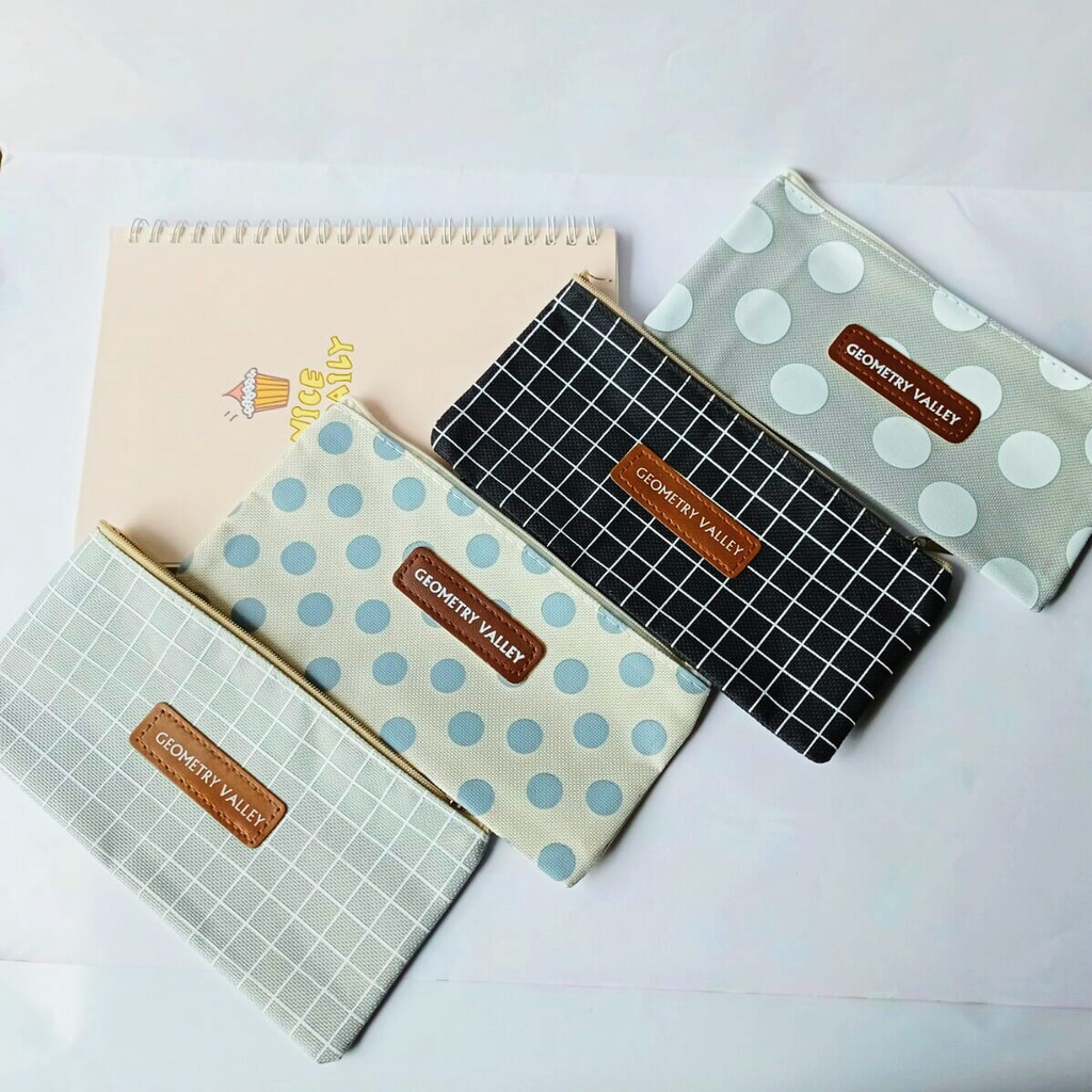 

kotak pensil aesthetic/ kotak pensil/ pencil case geometry valley