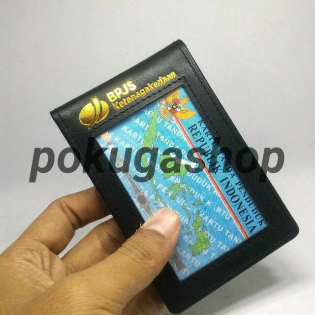 

Name tag kulit bpjs ketenagakerjaan gold /id card holder kulit /nametag kulit /unisex /garut